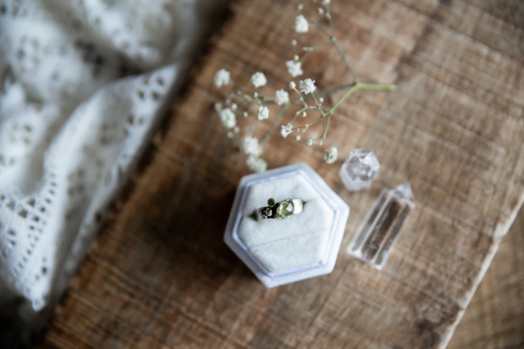 Reviving Charm The Vintage Jewelry Resurgence
