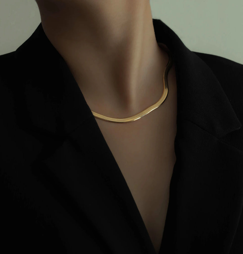 Elevate Your Outfit with Gold and Silver Jewelry Today