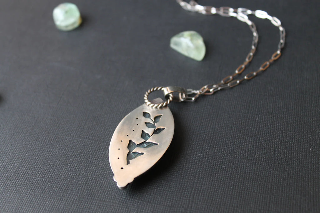 Charming Nature-Inspired Silver Necklaces for Every Occasion