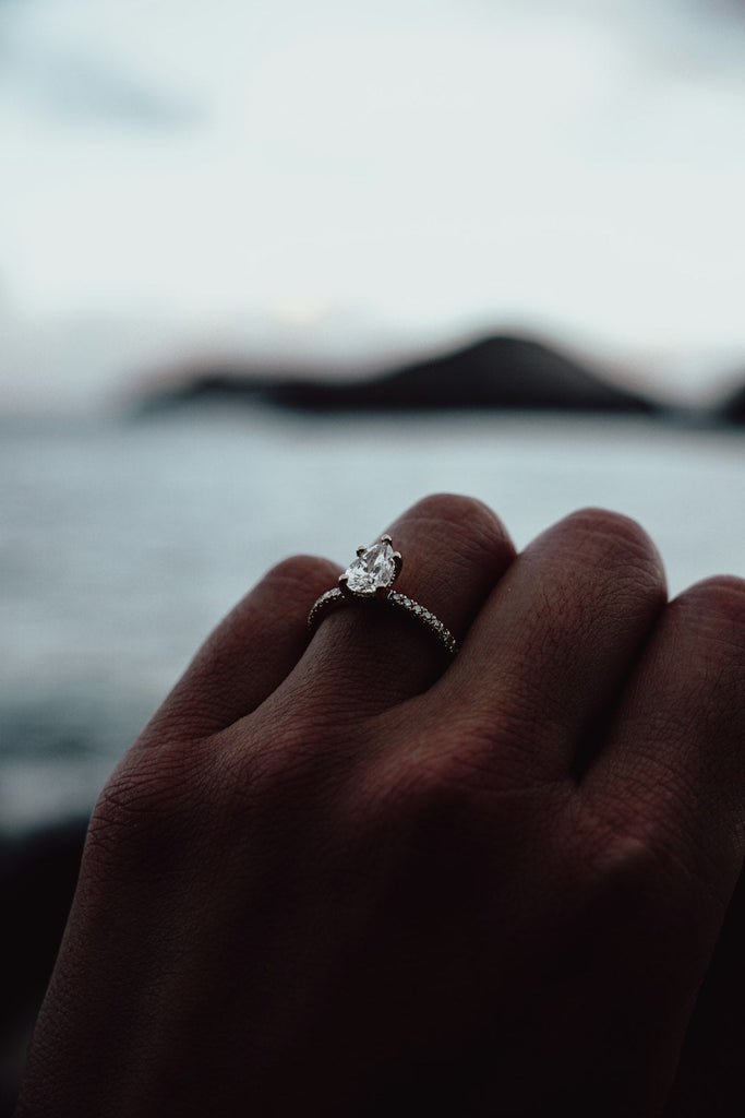 Sostenibilidad en la Industria de la Joyería: Un Brillo Verde para el Futuro - JoyeriaParis