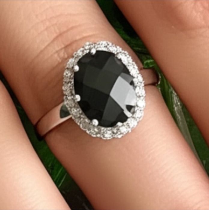 Sterling Silver Elegant Synthetic Onyx Ring AE-17
