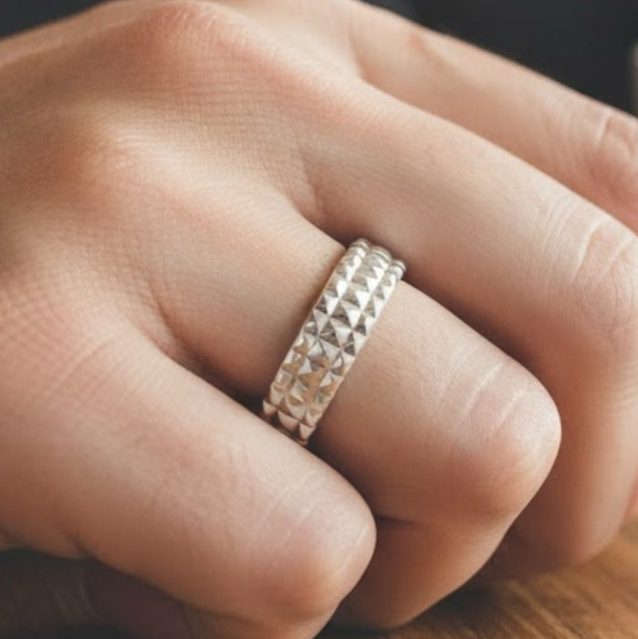 Sterling Silver Diamond Cut Pyramid Pattern Wedding Band Ring-SW-18