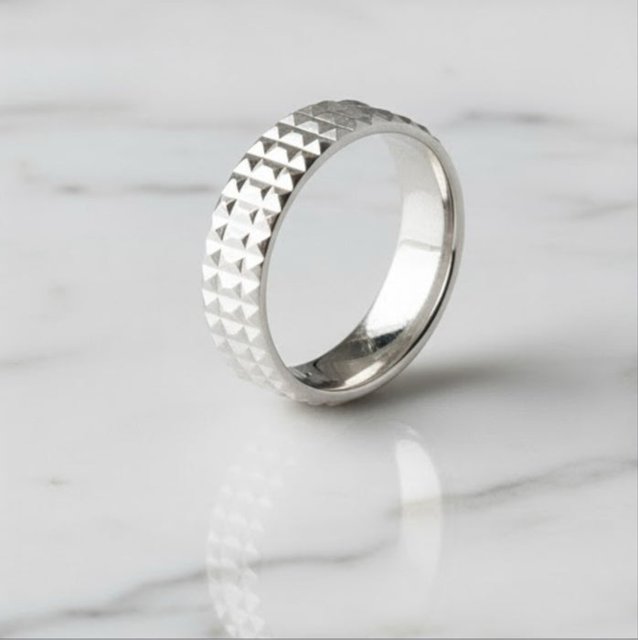 Sterling Silver Diamond Cut Pyramid Pattern Wedding Band Ring-SW-18