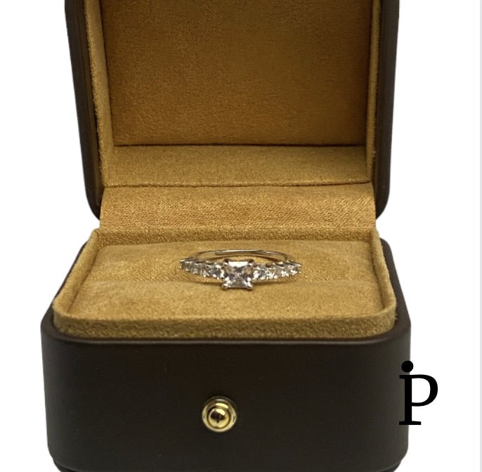 (ACP - 63) .925 Plata Anillo de Compromiso CZ Corte Princesa - JoyeriaParis