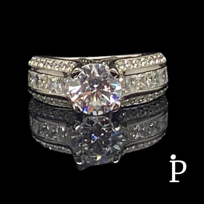 (ACP - 68) .925 Plata Anillo CZ Corte Redondo & Princesa. - JoyeriaParis