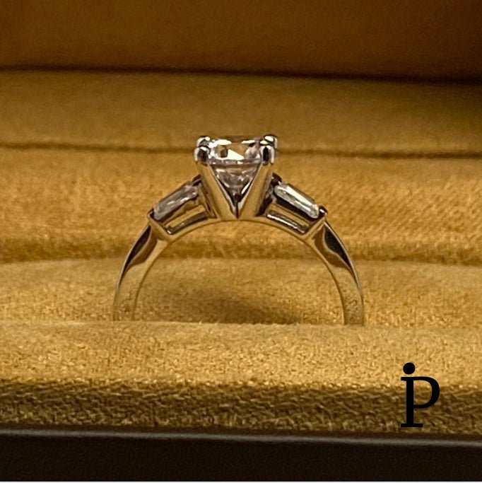 (ACP - 81) .925 Plata Anillo Compromiso Baguette CZ - JoyeriaParis