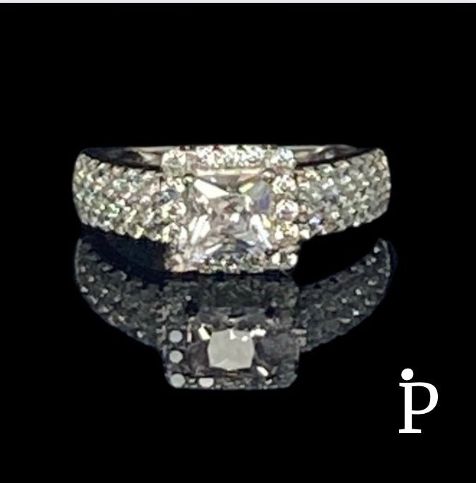 (ACP - 86) .925 Plata Anillo CZ Corte Princesa - JoyeriaParis