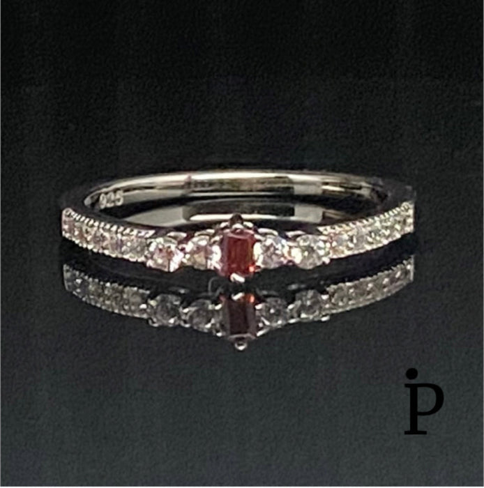 (AE - 117).925 Plata Anillo Corte Esmeralda Elegante CZ Granate Oscuro - JoyeriaParis