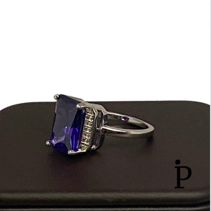 (AE - 60) .925 Plata Anillo Amatista Corte Radiante CZ - JoyeriaParis