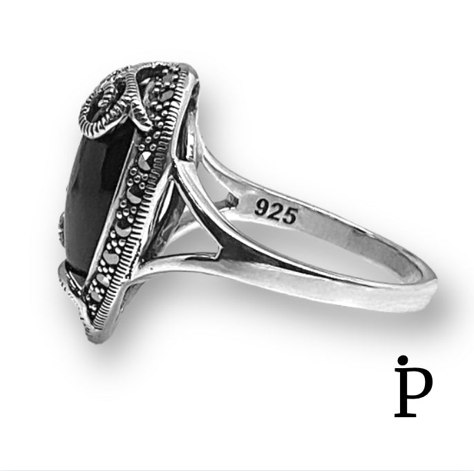 (AE - 90) .925 Plata anillo de marcasita con ónix negro en forma de pera. - JoyeriaParis