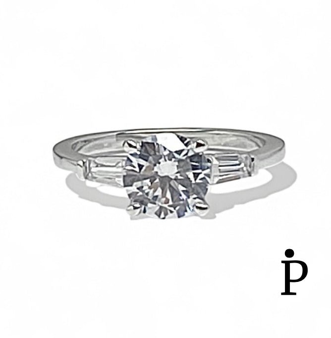 Anillo De Plata De Ley Compromiso Baguette CZ - JoyeriaParis