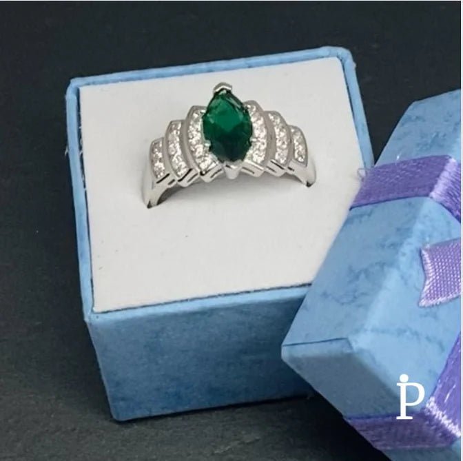 Anillo De Plata De Ley Con CZ Corte Marquesa - JoyeriaParis