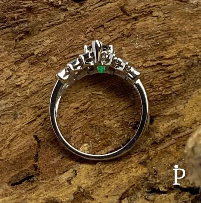 Anillo De Plata De Ley Con CZ Corte Marquesa - JoyeriaParis