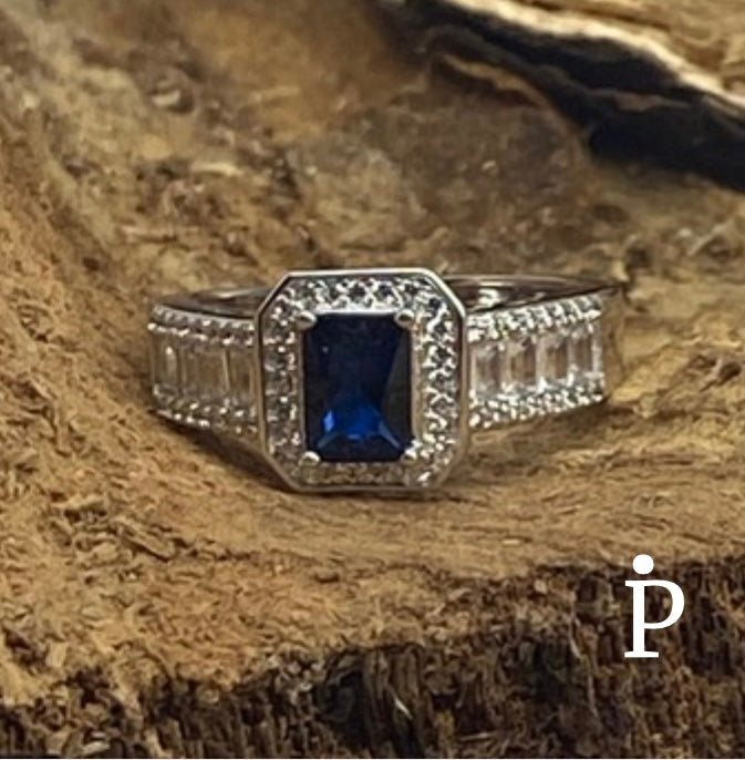 Anillo De Plata De Ley Corte Esmeralda CZ Azul - JoyeriaParis