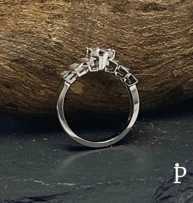 Anillo De Plata De Ley De Compromiso Con CZ Corte Marquesa - JoyeriaParis