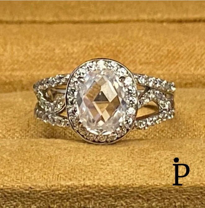 Anillo De Plata De Ley Halo con CZ Ovalado - JoyeriaParis