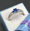 Anillo De Plata De Ley Radiante CZ Azul - JoyeriaParis