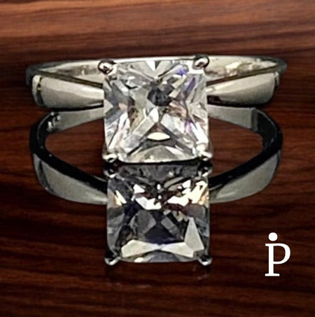 Anillo De Plata De Ley Solitario CZ Corte Princesa - JoyeriaParis