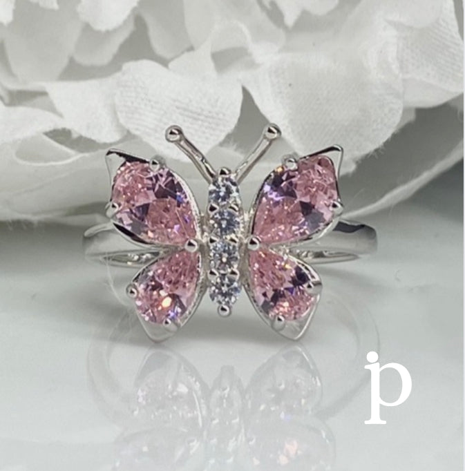 (AE-99).925 Silver butterfly-shaped ring with pink zirconia.
