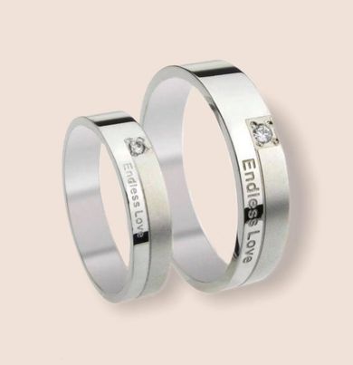 (UA - 11)Argollas en Acero Inoxidable con la palabra ENDLESS LOVE - JoyeriaParis