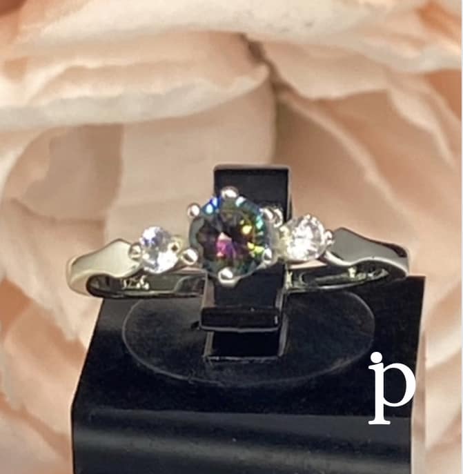 (ULP - 32).925 Plata Anillo con ZC color tornasol. - JoyeriaParis