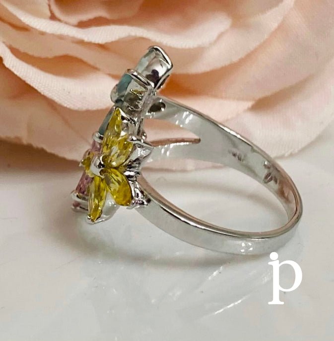 (ULP - 42).925 Plata Anillo con ZC en forma de Flor. - JoyeriaParis