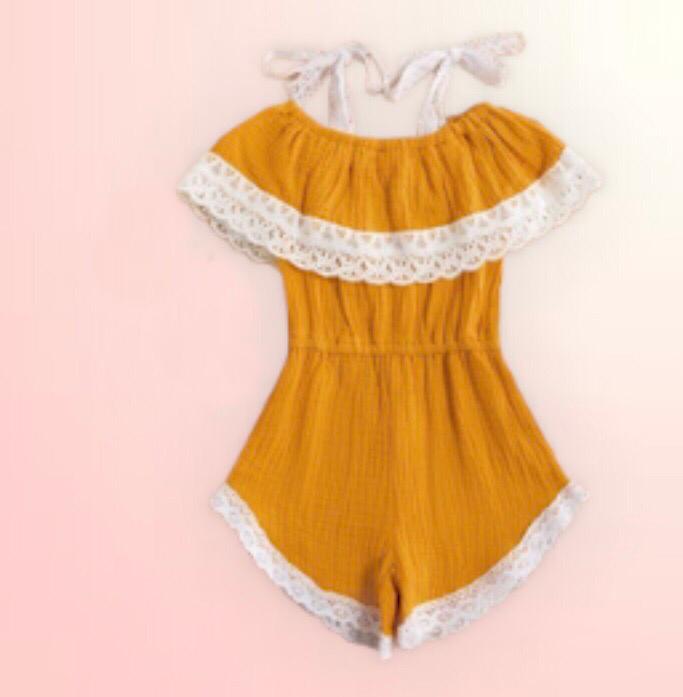 (RNN-95) For girls in yellow and lace for 3/4 years